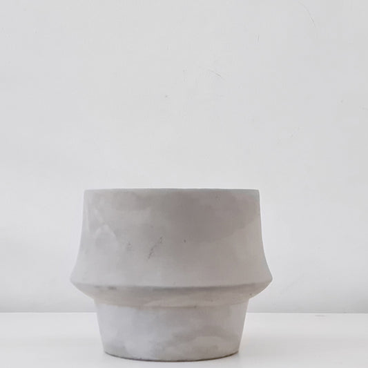 Gray Yul Concrete Pot